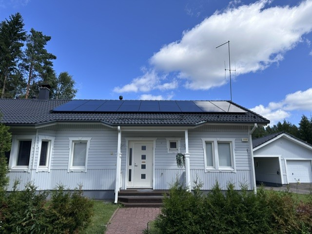 Aurinkopaneelit Aurinkopaneelit